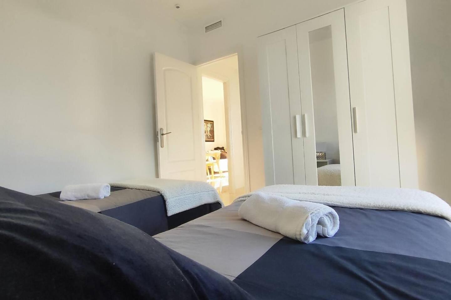 Atico Familiar Vistas Al Mar Apartment Манилва Екстериор снимка