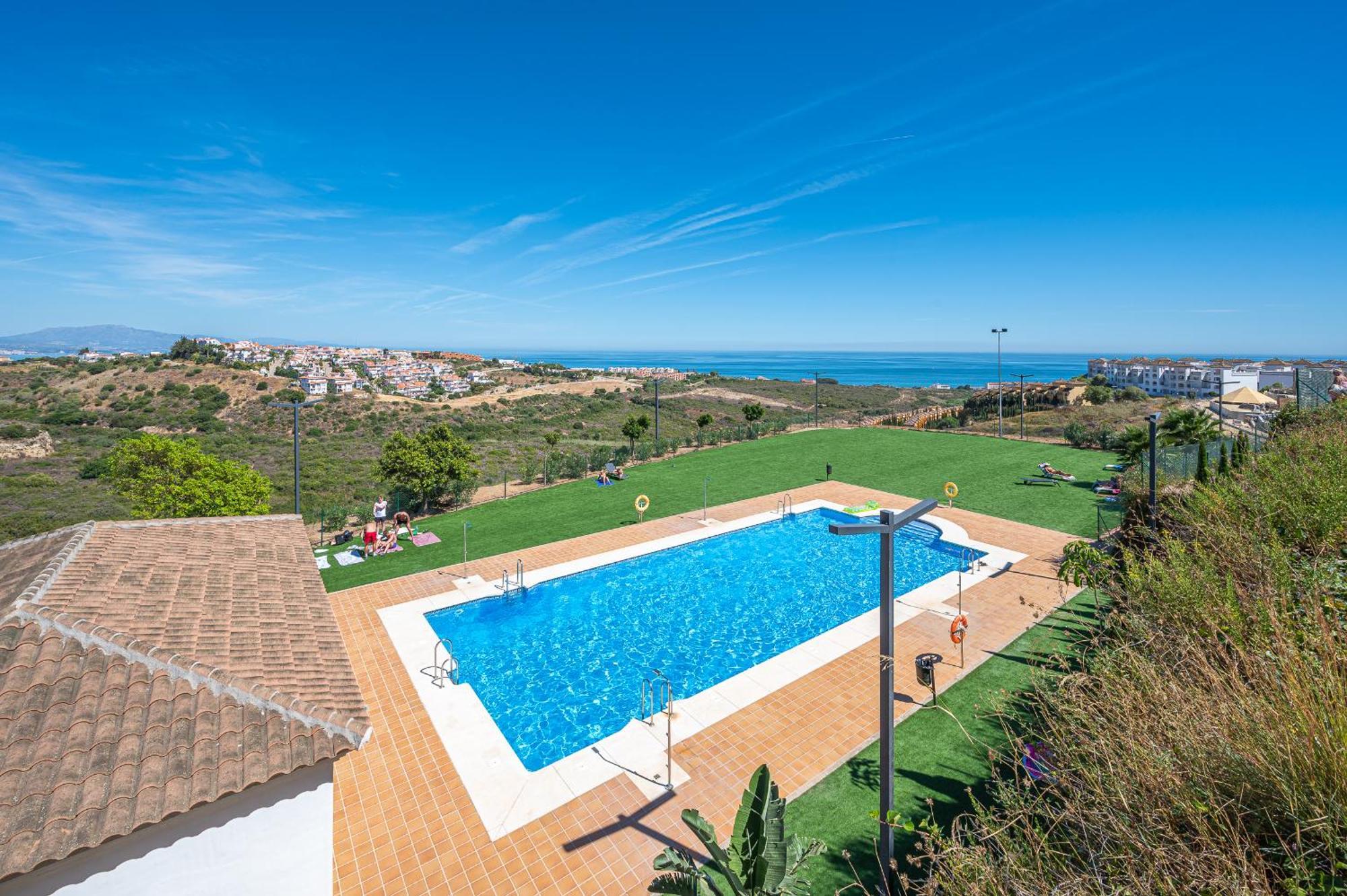 Atico Familiar Vistas Al Mar Apartment Манилва Екстериор снимка